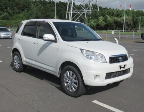 2016 TOYOTA RUSH